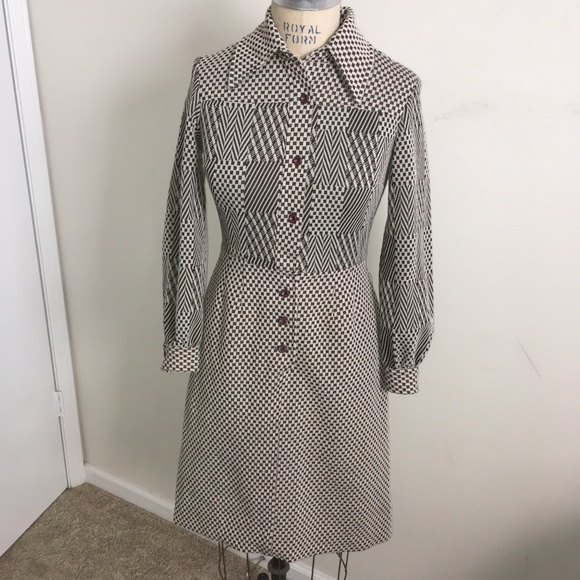 70's Brown-White Double Knit Graphic Print Dress - Picture 1 of 8